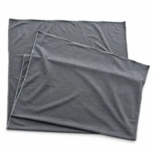 How to Choose a Yoga Towel: Grip, Texture and Fit